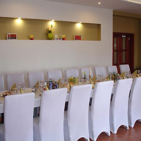 Hotel Gula Batizfalva Kültér fotó