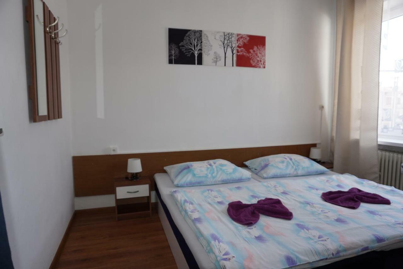 Hotel Gula Batizfalva Kültér fotó
