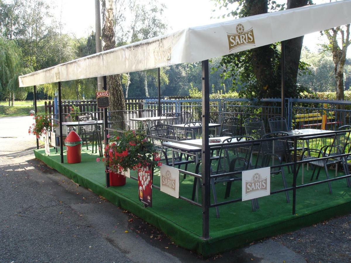 Hotel Gula Batizfalva Kültér fotó